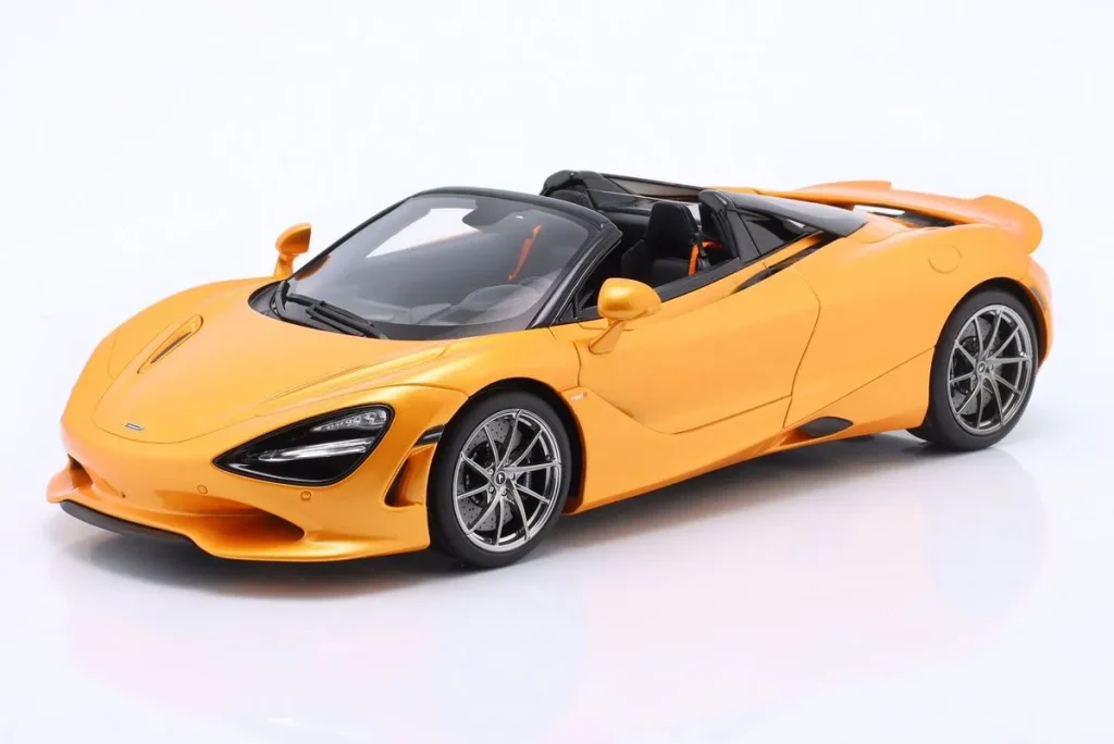 โมเดลรถ 1:18 McLaren 750S Spider ปี 2024 สีส้ม GT-SPIRIT