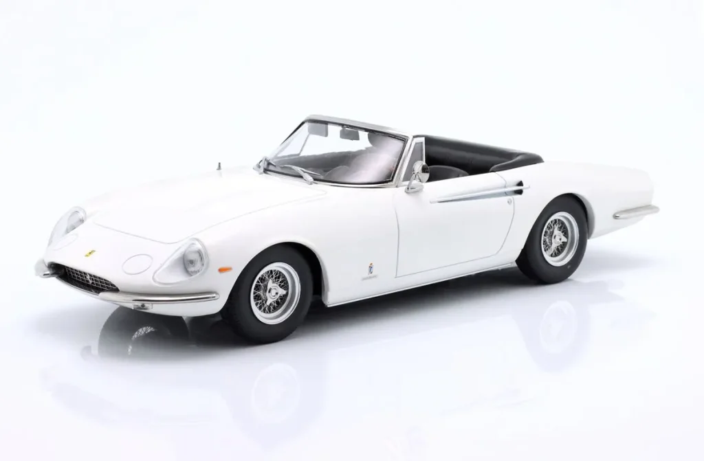 โมเดลรถ 1:18 Ferrari 365 California Spyder ปี 1966 สีขาว KK-Scale