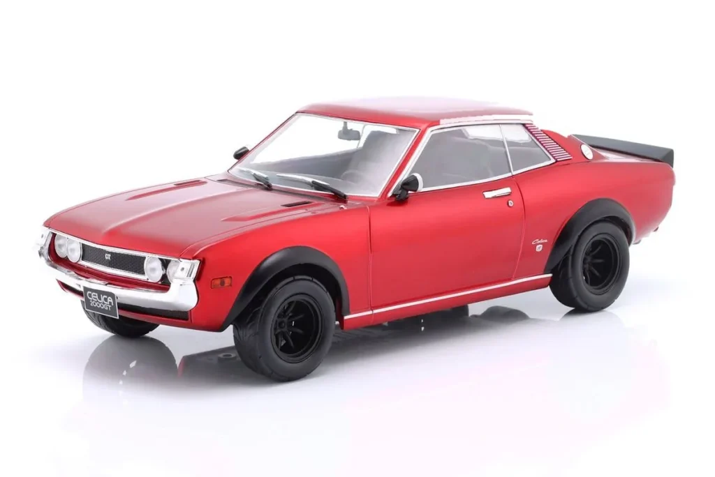 โมเดลรถ 1:18 Toyota Celica 2000 GT (RA21) ปี 1977 สีแดงเมทัลลิก Ixo