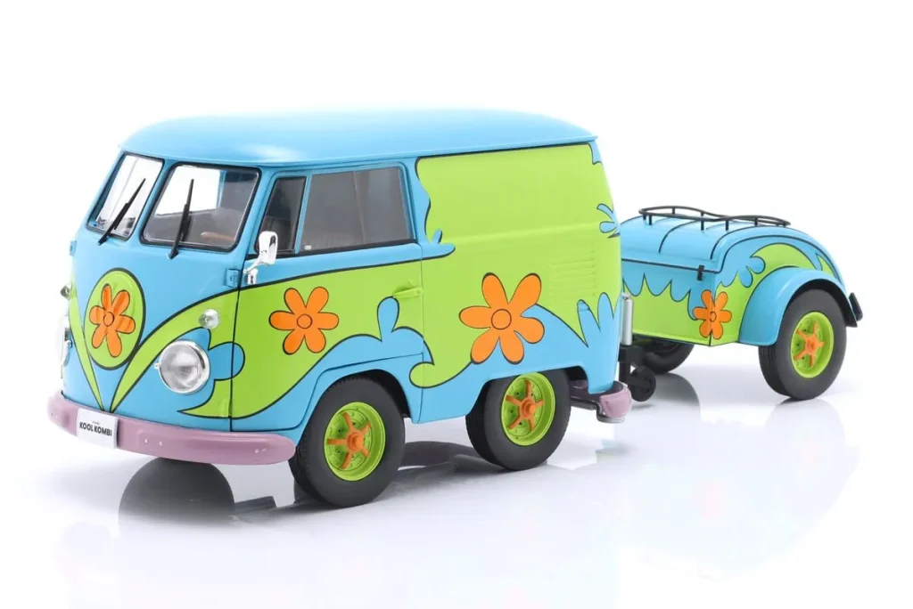 โมเดลรถ 1:18 Kool Kombi Ghost Hunter ปี 2024 สี Flower Power (เขียว, น้ำเงิน orange) Solido