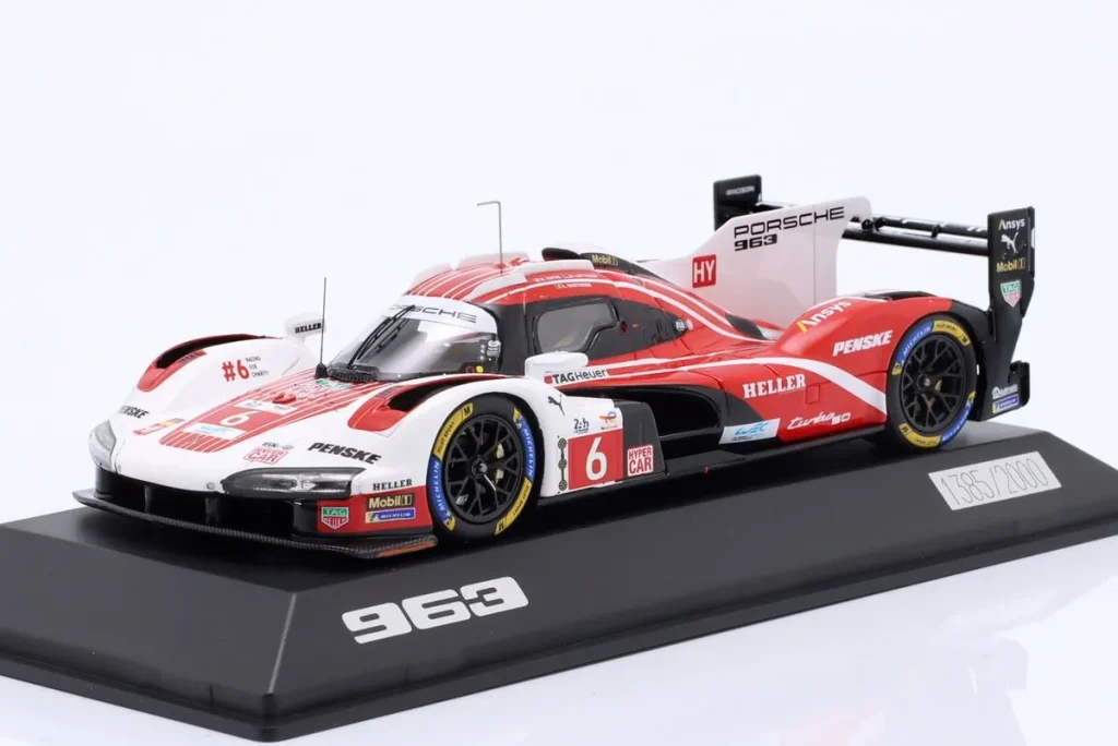 โมเดลรถ 1:43 Porsche 963 #6 Kévin Estre, André Lotterer, Laurens Vanthoor 24 ชั่วโมง เลอมังส์ ปี 2024 Spark