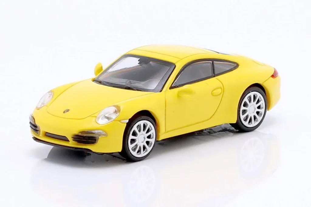 โมเดลรถ 1:87 Porsche 911 (991) Carrera S ปี 2013 สีเหลือง Minichamps