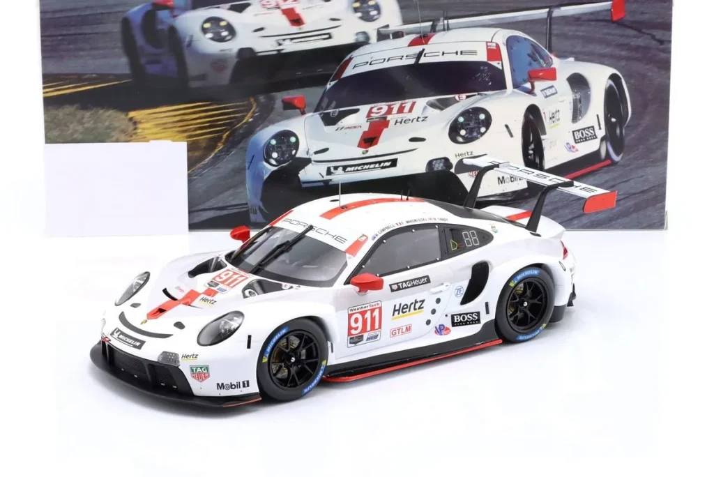 โมเดลรถ 1:18 Porsche 911 RSR #911 Matt Campbell, Frédéric Makowiecki, Nick Tandy 24 ชั่วโมง เดย์โทนา ปี 2020 Ixo