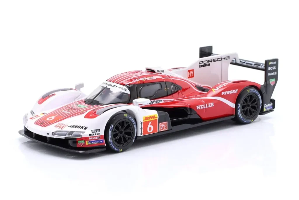 โมเดลรถ 1:43 Porsche 963 #6 Kévin Estre, André Lotterer, Laurens Vanthoor WEC ปี 2024 Bburago
