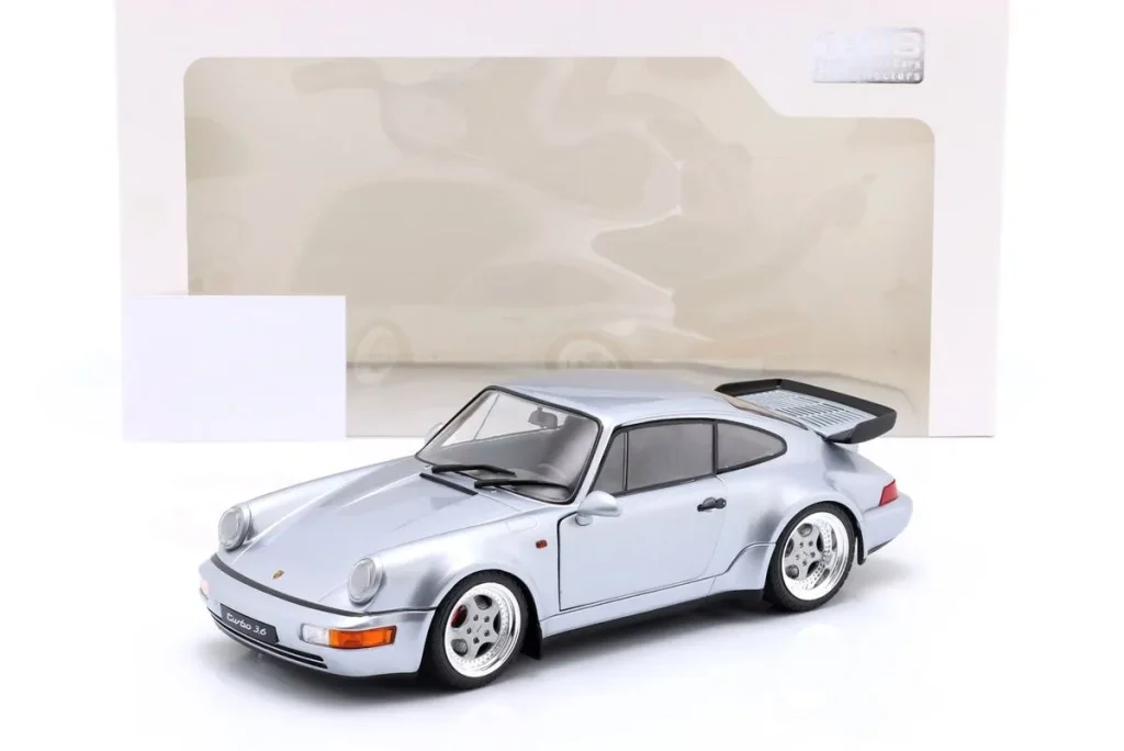 โมเดลรถ 1:18 Porsche 911 (964) Turbo 3.6 ปี 1990 สีเงินโพลาร์ Solido