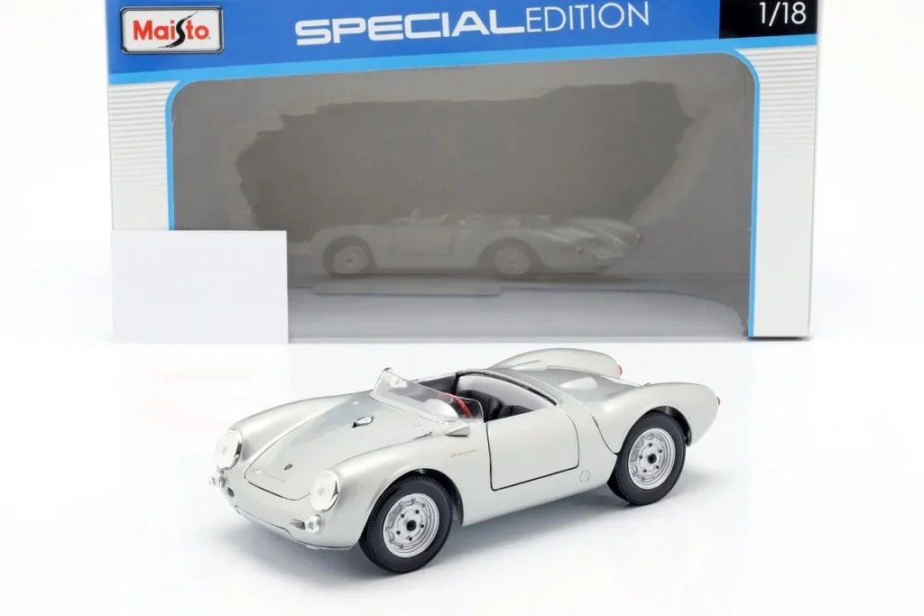 โมเดลรถ 1:18 Porsche 550 A Spyder ปี 1950 สีเงิน Maisto