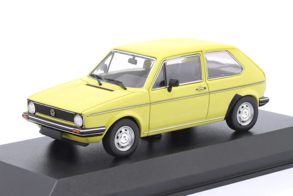 โมเดลรถ 1:43 Volkswagen VW Golf 1 ปี 1980 สีเหลือง Minichamps