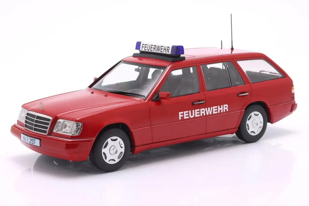 Model 1:18 Mercedes-Benz E-Klasse T-Modell (S124) “Feuerwehr” year 1995 red Triple9