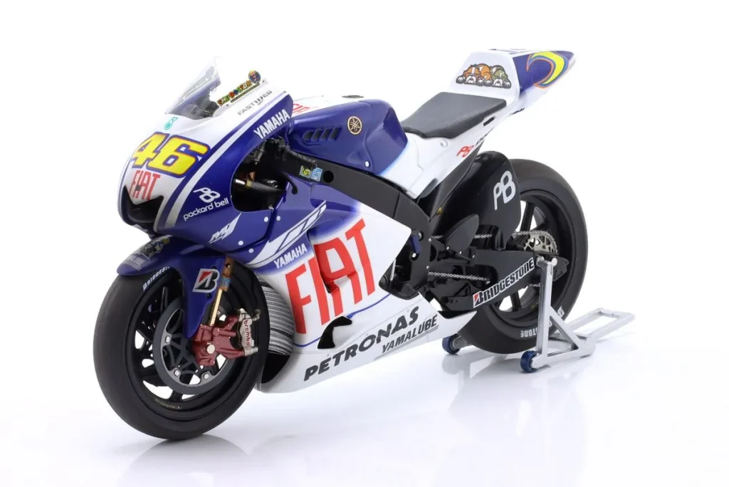 摩托车模型 1:12 Yamaha YZR-M1 #46 Valentino Rossi MotoGP 年 2009 Minichamps