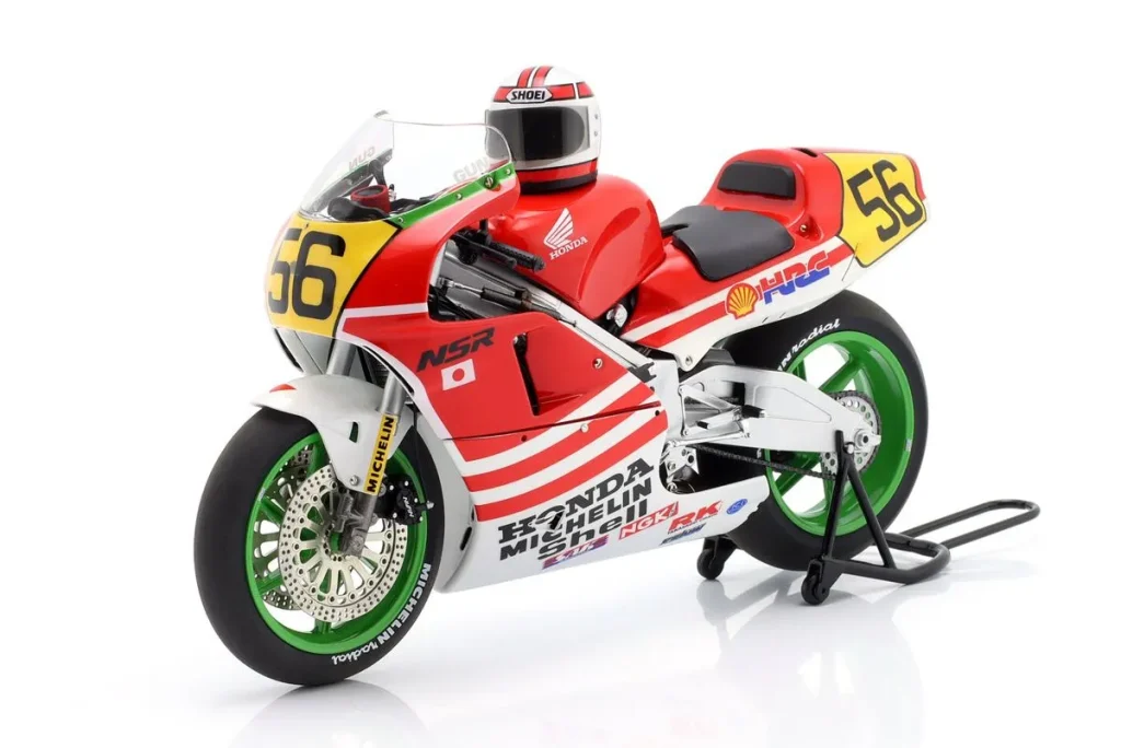 โมเดลรถ 1:12 Honda NSR500 WGP500 Gun Koma #56 “Baribari Legend” AUTOart