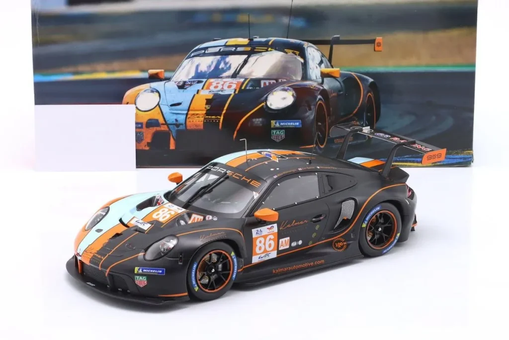 โมเดลรถ 1:18 Porsche 911 RSR-19 #86 “Gulf” Ben Barker, Riccardo Pera, Mike Wainwright 24 ชั่วโมง เลอมังส์ ปี 2023 Ixo