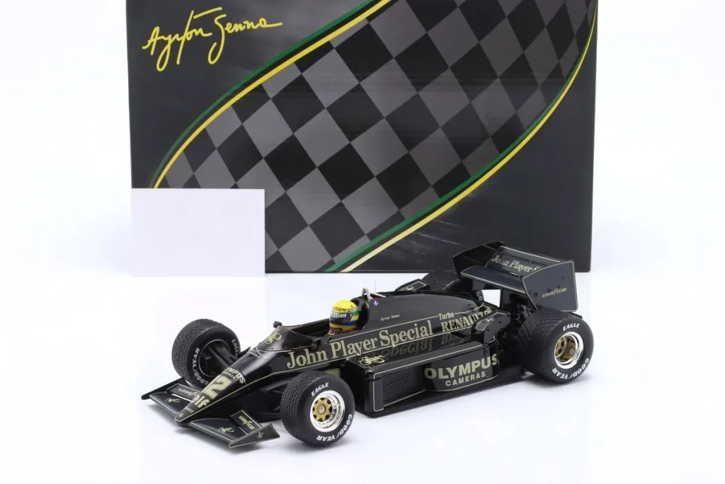โมเดลรถ 1:18 Lotus 97T #12 Ayrton Senna โพลโพซิชัน & ผู้ชนะ Portugal GP (Estoril) ฟอร์มูล่าวัน ปี 1985 Premium X SENR18001