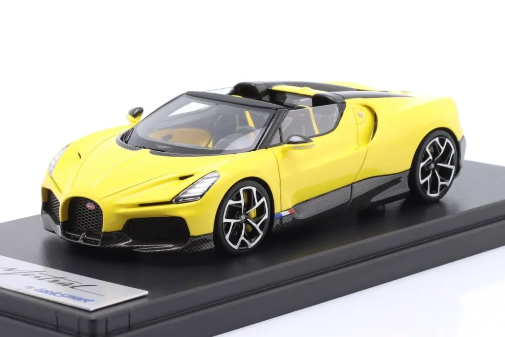 车型 1:43 Bugatti W16 Mistral 年 2022 黄色 LookSmart