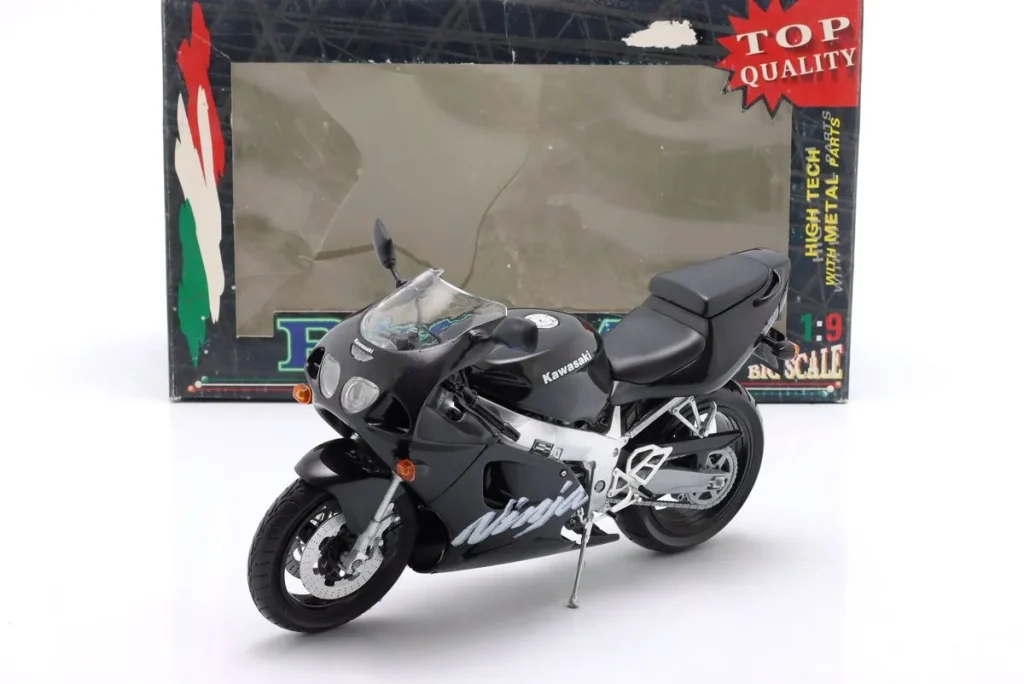 โมเดลรถ 1:9 Kawasaki ZX-7R ปี 1998 สีดำ Protar