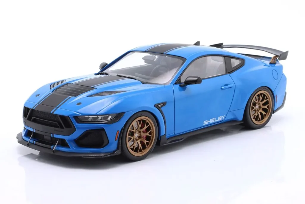 โมเดลรถ 1:18 Ford Mustang Shelby Super Snake ปี 2024 สีน้ำเงินเมทัลลิก Solido