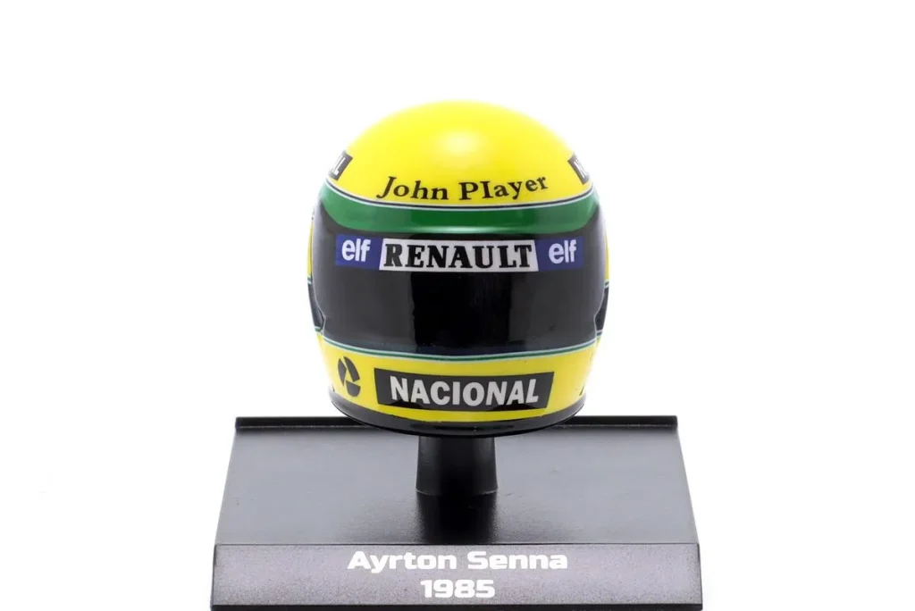 หมวกนักแข่งจำลอง 1:10 Lotus 97T #12 Ayrton Senna ฟอร์มูล่าวัน ปี 1985 Minichamps