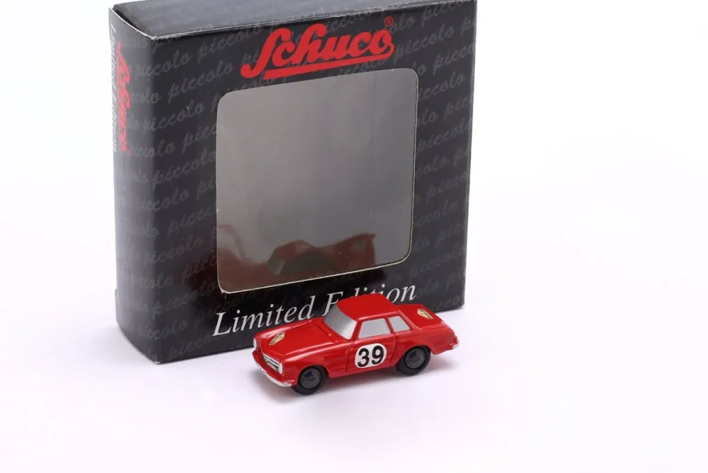 โมเดลรถ 1:87 Mercedes-Benz 230 SL Piccolo #39 Eugen Böhringer, Klaus Kaiser ผู้ชนะ แรลลี่ Spa-Sofia-Lüttich ปี 1963 Schuco