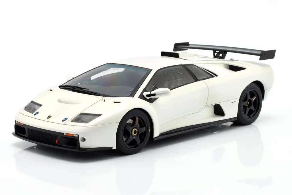 โมเดลรถ 1:18 Lamborghini Diablo GTR ปี 1999 สีขาว (impact white) AUTOart