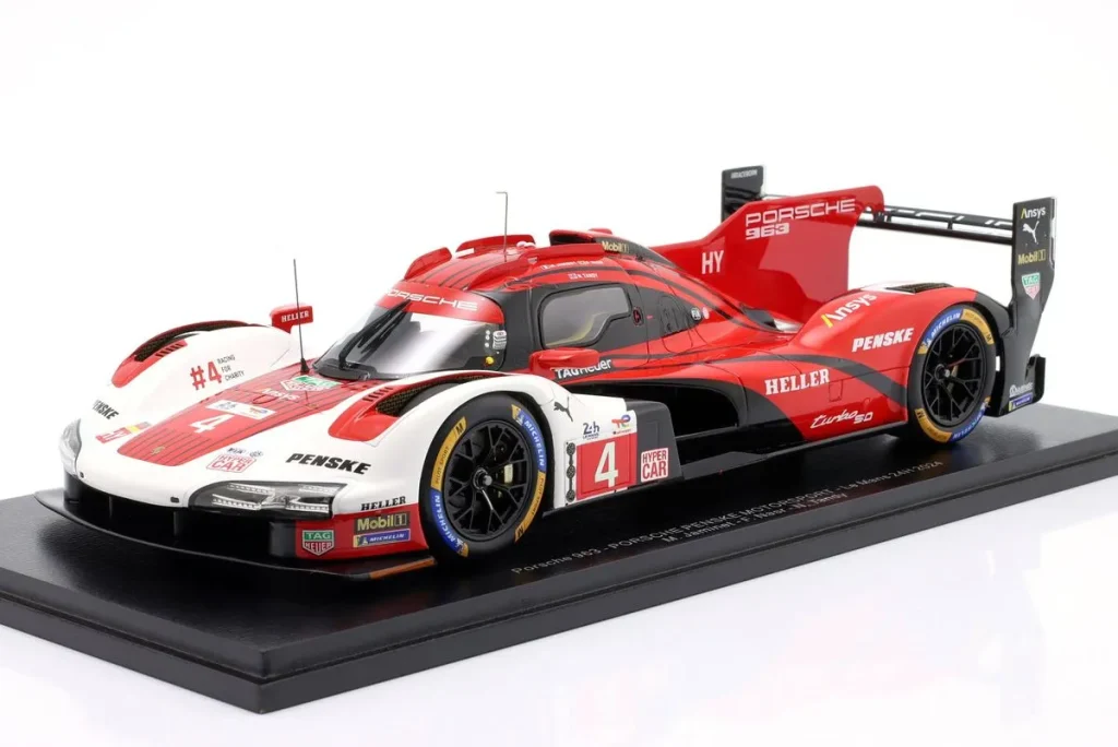 โมเดลรถ 1:18 Porsche 963 #4 Mathieu Jaminet, Felipe Nasr, Nick Tandy 24 ชั่วโมง เลอมังส์ ปี 2024 Spark