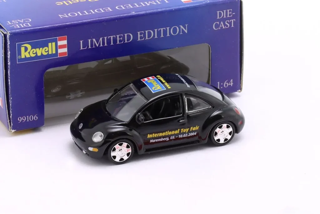 车型 1:64 Volkswagen VW New Beetle 黑色 Revell