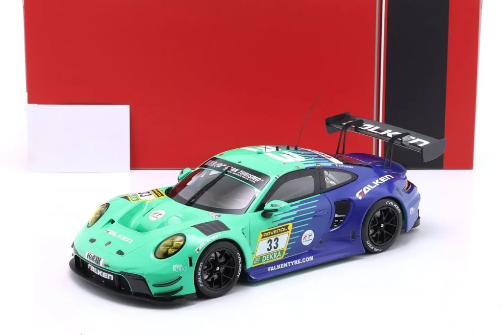 โมเดลรถ 1:18 Porsche 911 (992) GT3 R #33 Julien Andlauer, Klaus Bachler, Sven Müller, Alessio Picariello อันดับ 6 24h Nürburgring ปี 2024 Ixo