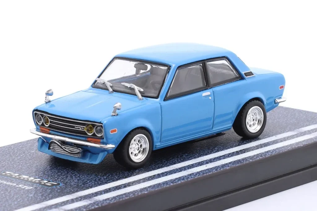โมเดลรถ 1:64 Datsun 510 สีฟ้าอ่อน Tarmac Works