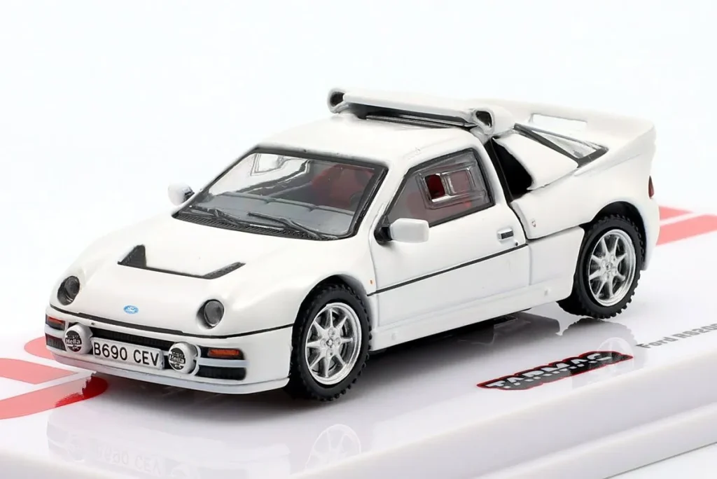 Model 1:64 Ford RS200 year 1986 white Tarmac Works