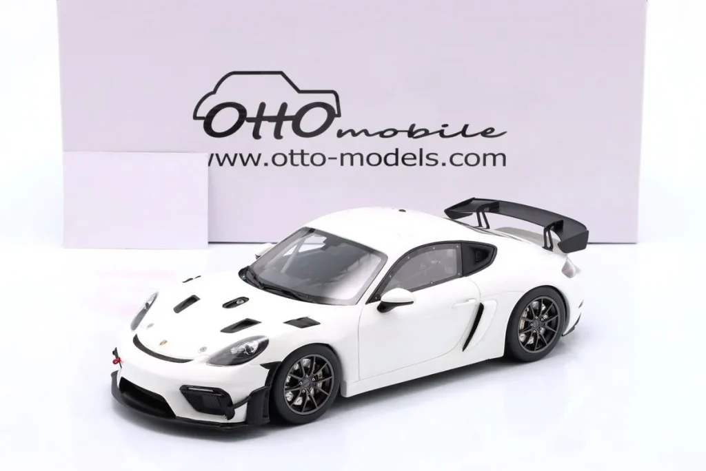 โมเดลรถ 1:18 Porsche 718 Cayman GT4 RS Clubsport Plain Body Edition สีขาว Ottomobile