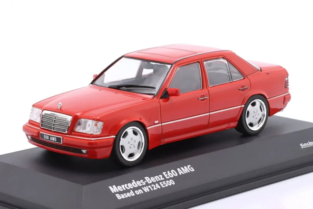 โมเดลรถ 1:43 Mercedes-Benz E60 AMG auf Basis E500 W124 ปี 1994 สีแดงสัญญาณ Solido