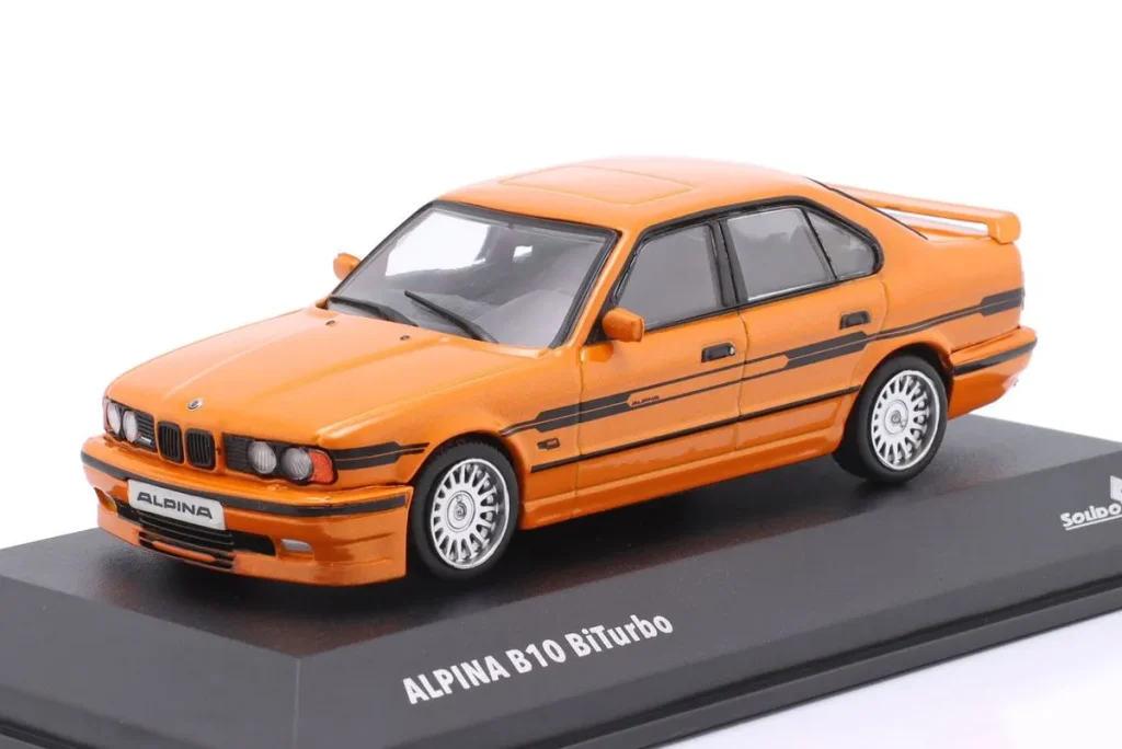 โมเดลรถ 1:43 BMW Alpina B10 (E34) Biturbo ปี 1994 สีส้ม Solido