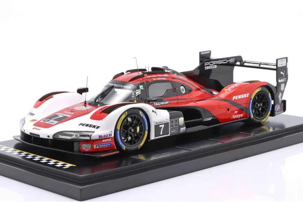 โมเดลรถ 1:18 Porsche 963 #7 Felipe Nasr, Nick Tandy, Laurens Vanthoor 24 ชั่วโมง เดย์โทนา ปี 2025 Spark