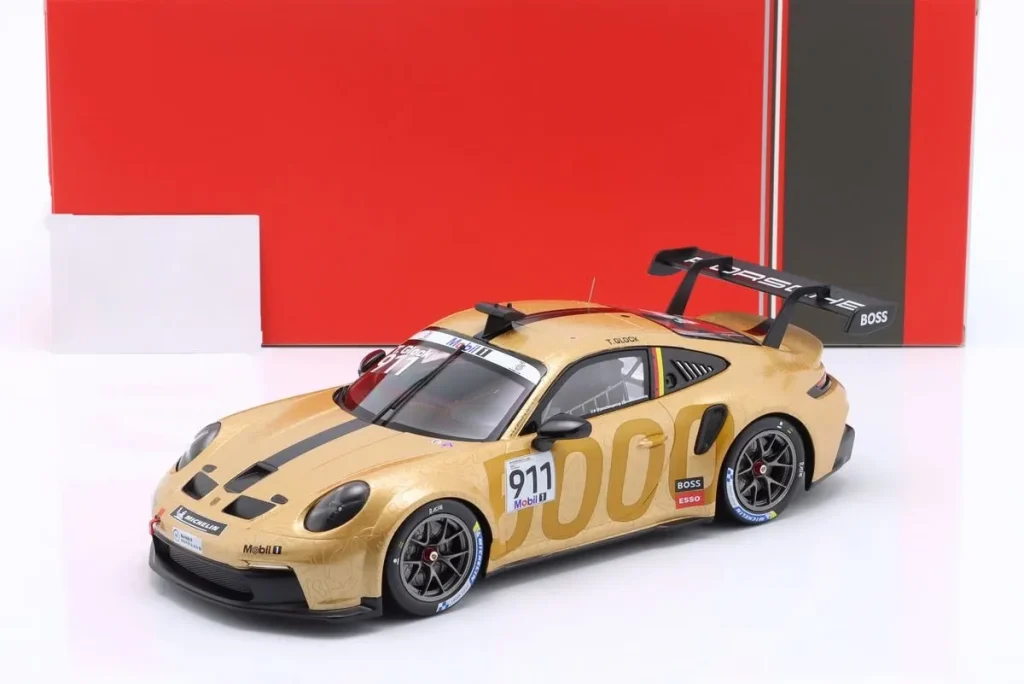 โมเดลรถ 1:18 Porsche 911 GT3 Cup #911 Timo Glock Porsche Supercup ปี 2023 Ixo