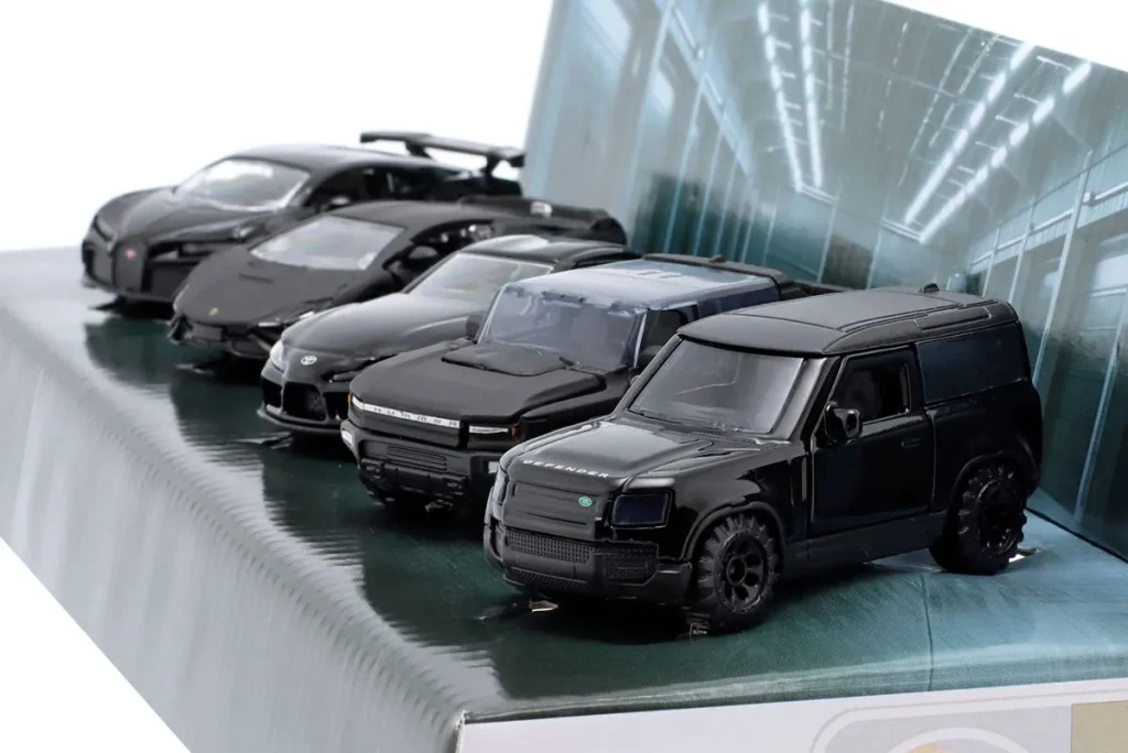 โมเดลรถ 1:64 5-Car Set “Black Edition” สีดำ / ดำด้าน Majorette