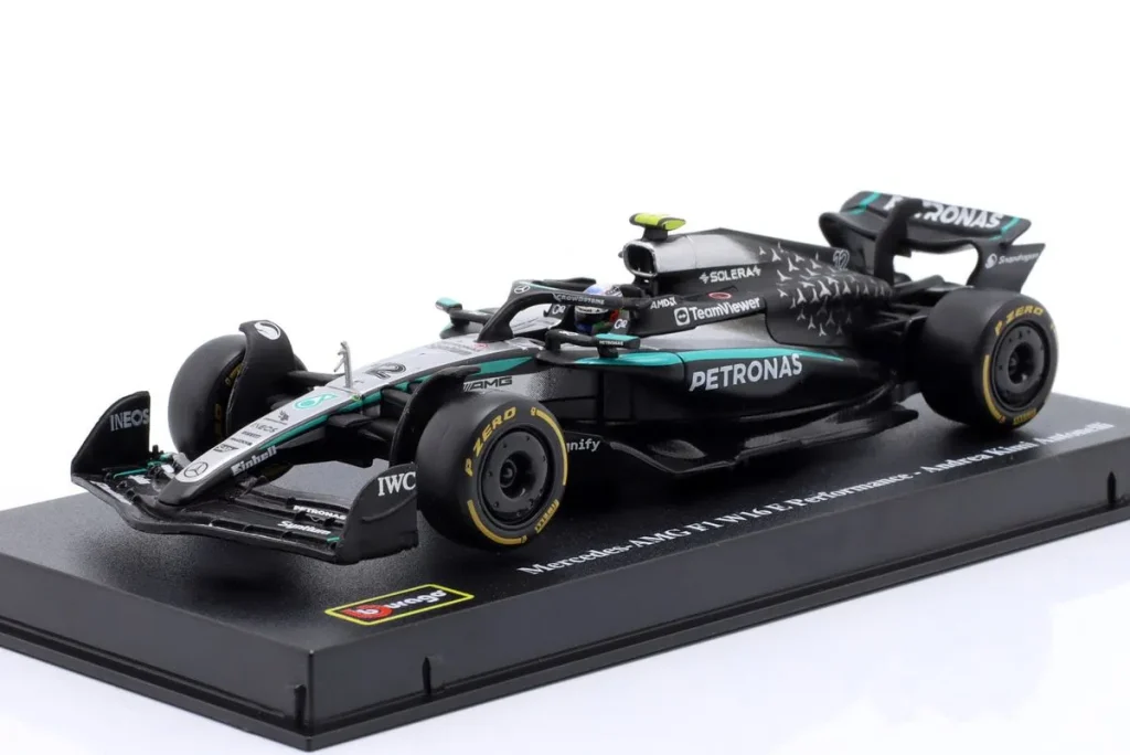 โมเดลรถ 1:43 Mercedes-AMG F1 W16 E Performance #12 Andrea Kimi Antonelli ฟอร์มูล่าวัน ปี 2025 Bburago