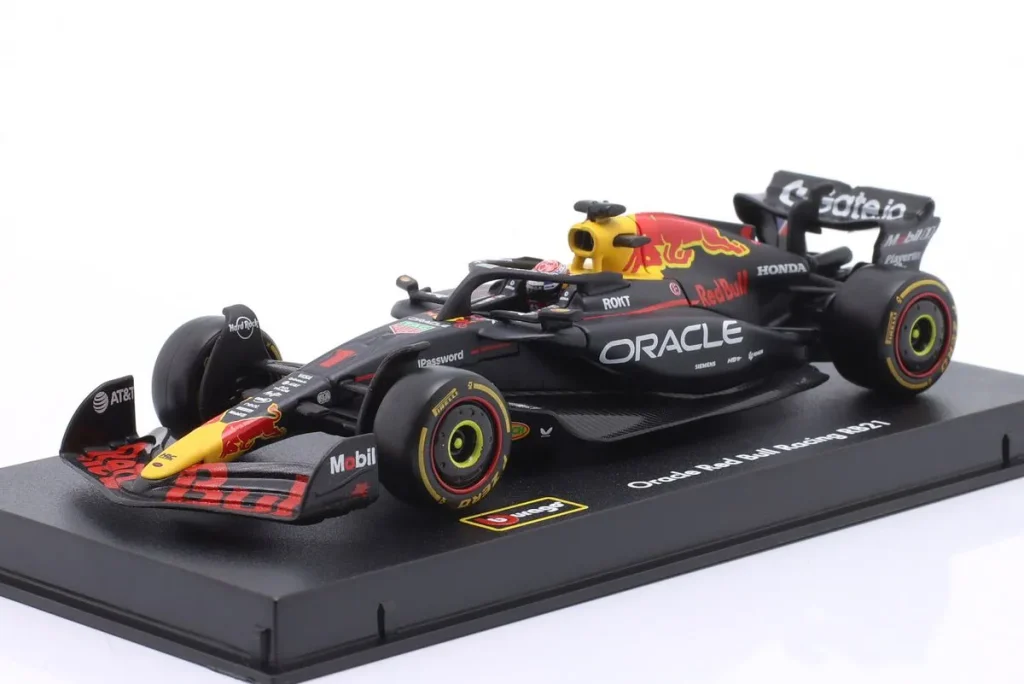 โมเดลรถ 1:43 Red Bull Racing RB21 #1 Max Verstappen ฟอร์มูล่าวัน ปี 2025 Bburago 18-38234 #1