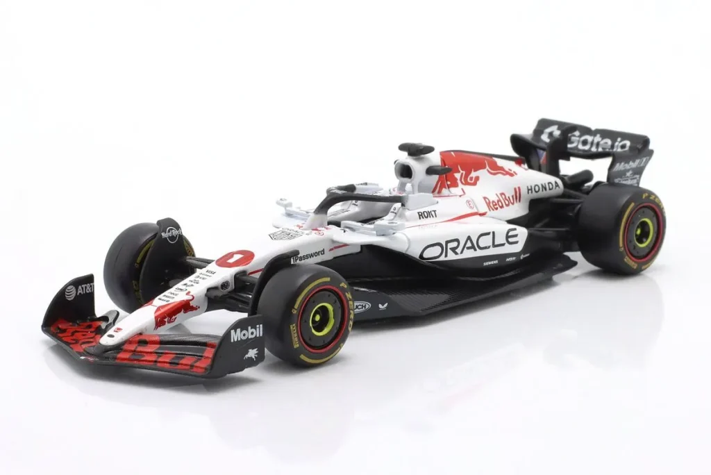 โมเดลรถ 1:43 Red Bull Racing RB21 #1 Max Verstappen ฟอร์มูล่าวัน ปี 2025 สีขาว (Sonderlackierung) Bburago 18-38233JAPAN #1