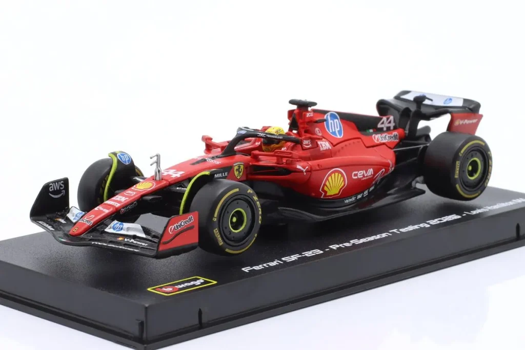 โมเดลรถ 1:43 Ferrari SF-23 #44 Lewis Hamilton 1st Rollout Fiorano Test Januar Formel ปี 2025 Bburago 18-36835 #44