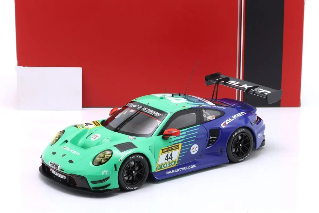 โมเดลรถ 1:18 Porsche 911 (992) GT3 R #44 Joel Eriksson, Tim Heinemann, Nico Menzel, Martin Ragginger อันดับ 10 24h Nürburgring ปี 2024 Ixo