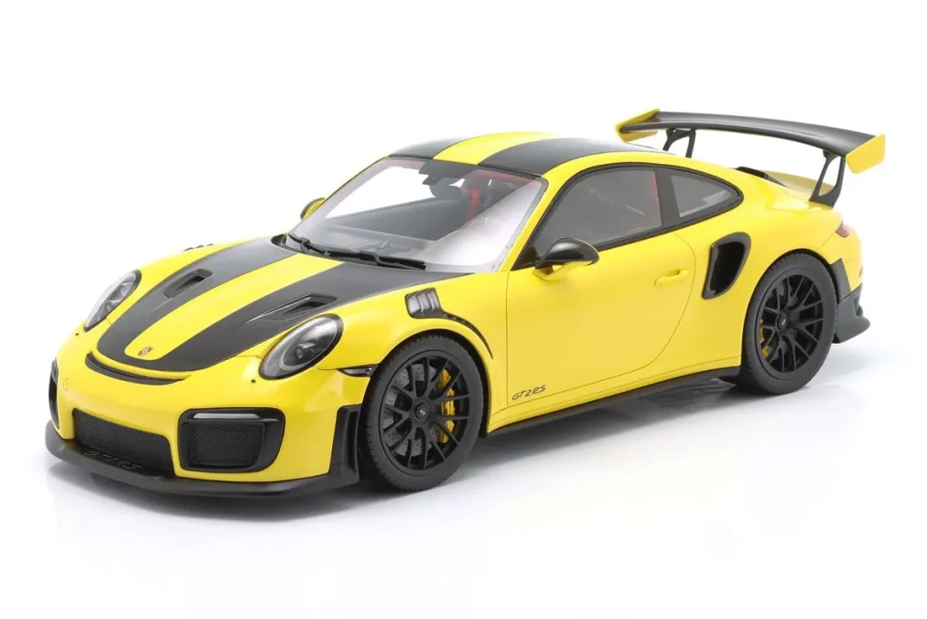 โมเดลรถ 1:12 Porsche 911 (991 II) GT2 RS ปี 2018 สีเหลือง / ดำ พร้อม ดำ ล้อ GT-SPIRIT
