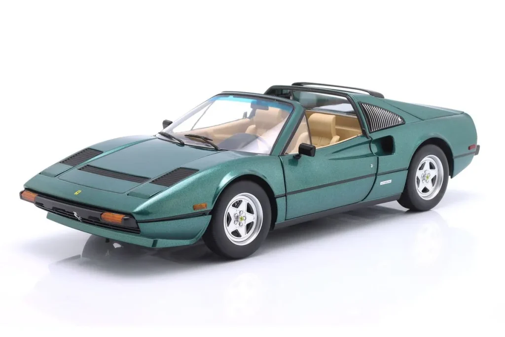 โมเดลรถ 1:12 Ferrari 308 GTS QV TV-Serie “Magnum” (1980 – 1988) (in Deutschland: 1984-1991) ปี 1982 สีเขียวเมทัลลิก KK-Scale