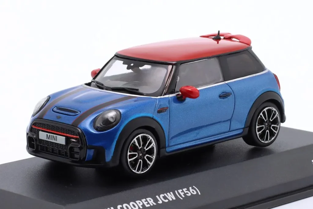 โมเดลรถ 1:43 Mini Cooper John Cooper Works (F56) ปี 2023 สี Island น้ำเงิน เมทัลลิก / แดง Solido