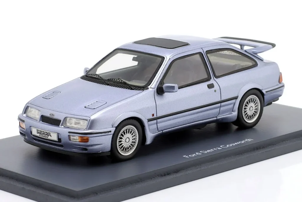 โมเดลรถ 1:43 Ford Sierra Cosworth ปี 1986 สีเทาน้ำเงินเมทัลลิก Schuco