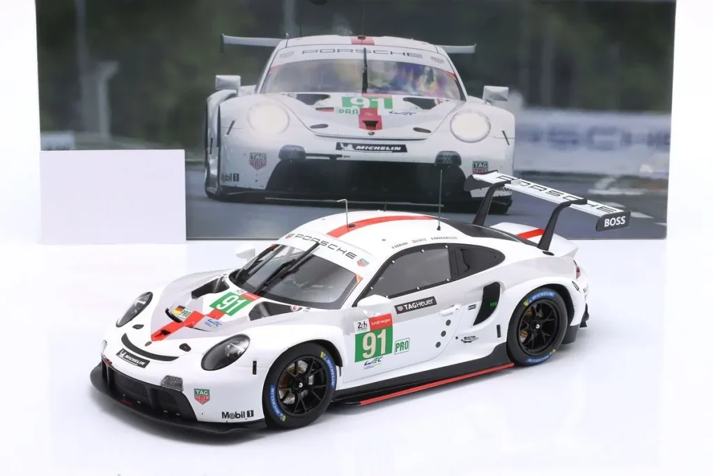 โมเดลรถ 1:18 Porsche 911 RSR-19 #91 Gianmaria Bruni, Richard Lietz, Fréderic Makowiecki 24 ชั่วโมง เลอมังส์ ปี 2021 Ixo