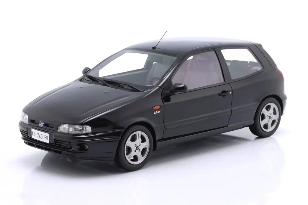 车型 1:18 Fiat Bravo HGT 2.0 20V 年 1995 黑色 Mitica