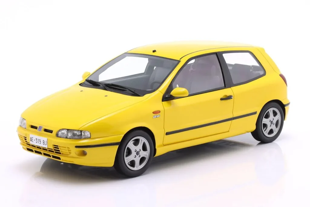 车型 1:18 Fiat Bravo HGT 2.0 20V 年 1995 黄色 Mitica