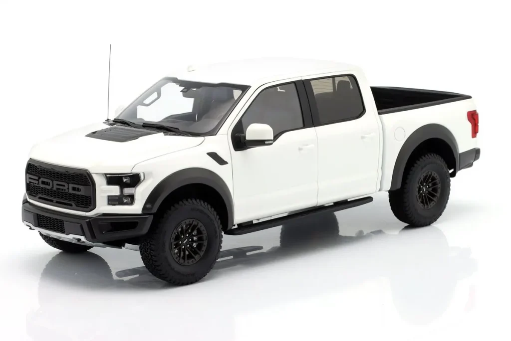 Model 1:18 Ford F-150 Raptor Supercrew year 2019 Colour Oxford white AUTOart