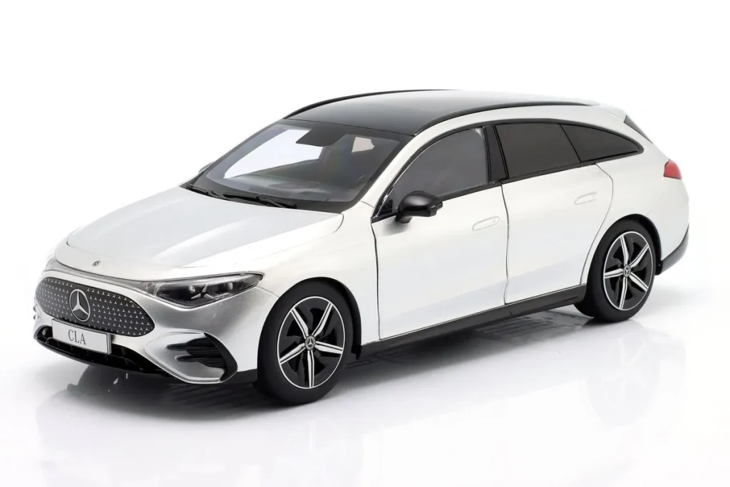 โมเดลรถ 1:18 Mercedes-Benz CLA Shooting Brake (X174) ปี 2025 สีเงิน NZG