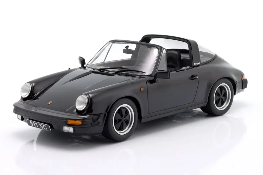 โมเดลรถ 1:18 Porsche 911 SC Targa ปี 1983 สีดำ KK-Scale