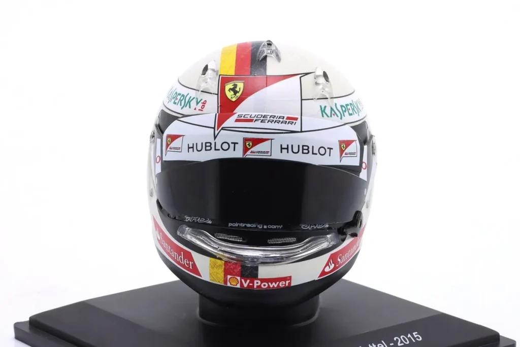 仿真赛车头盔 1:5 Ferrari SF15-T #5 Sebastian Vettel 一级方程式年 2015 Spark