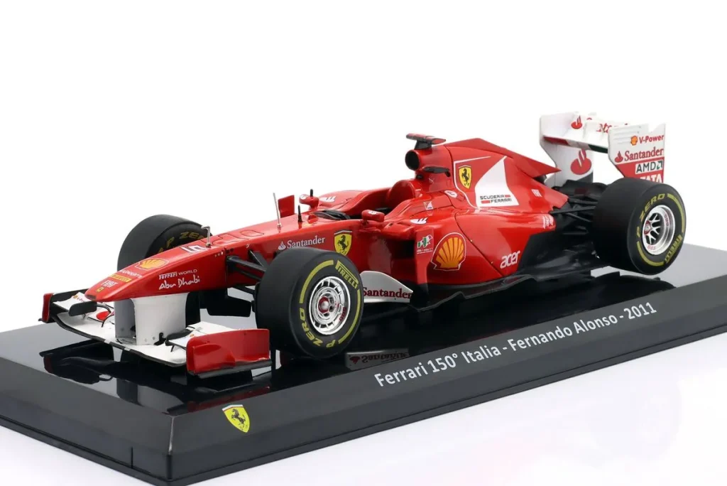 โมเดลรถ 1:24 Ferrari 150º Italia #5 Fernando Alonso ฟอร์มูล่าวัน ปี 2011 Premium Collectibles
